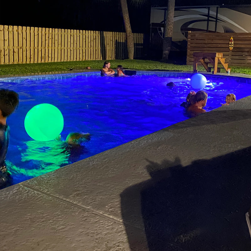 LED-Aufblasbare Leuchtbälle für Pool sowie Garten