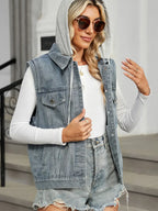 Jeansweste mit Kapuze im Used-Look