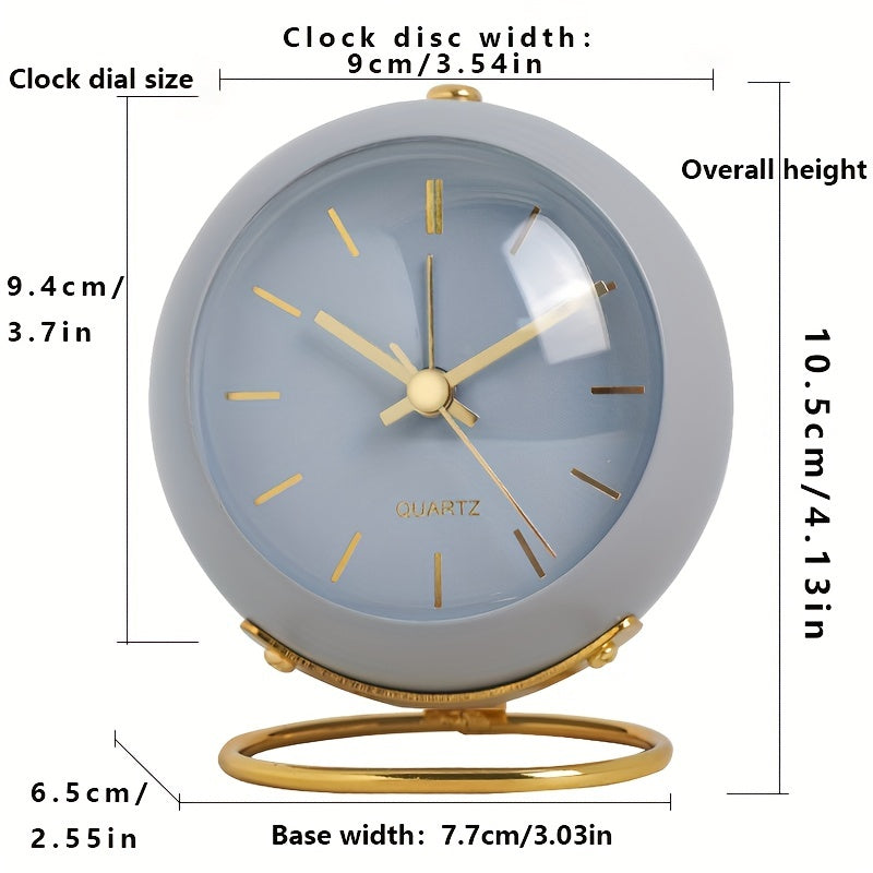 Nordic Silent Desk Clock: Leuchtende Zeiger & Metallrahmen