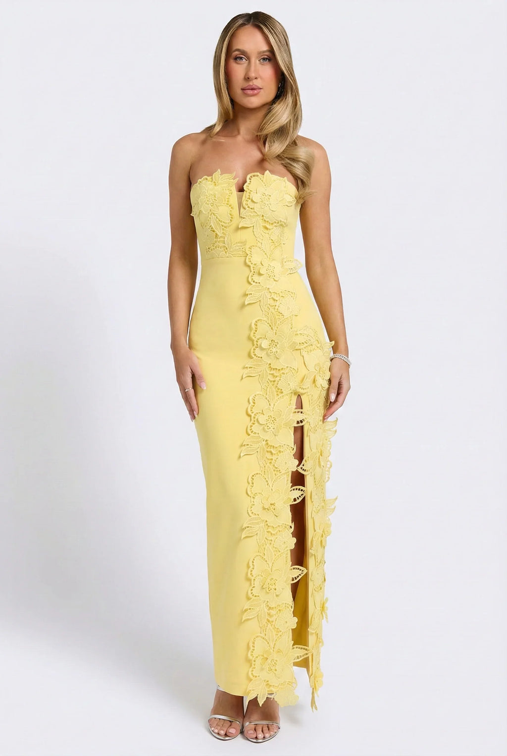 Éloise – Schulterfreies Maxikleid mit Beinschlitz und Blumenmuster