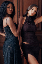 Damen Maxikleid mit Blumenapplikationen und Spaghettiträgern