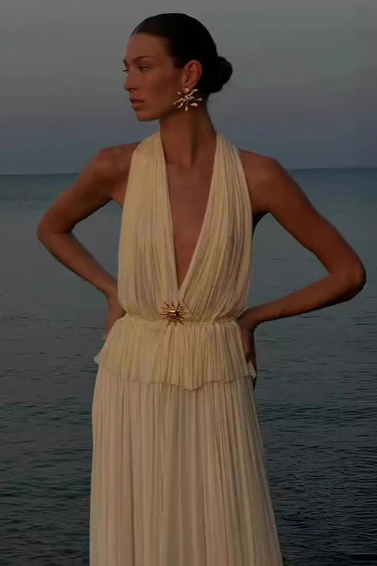 Kleid mit Neckholder und Falten