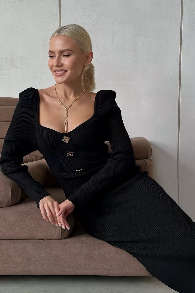 Figurbetontes Midikleid mit hoher Taille und Strickstruktur