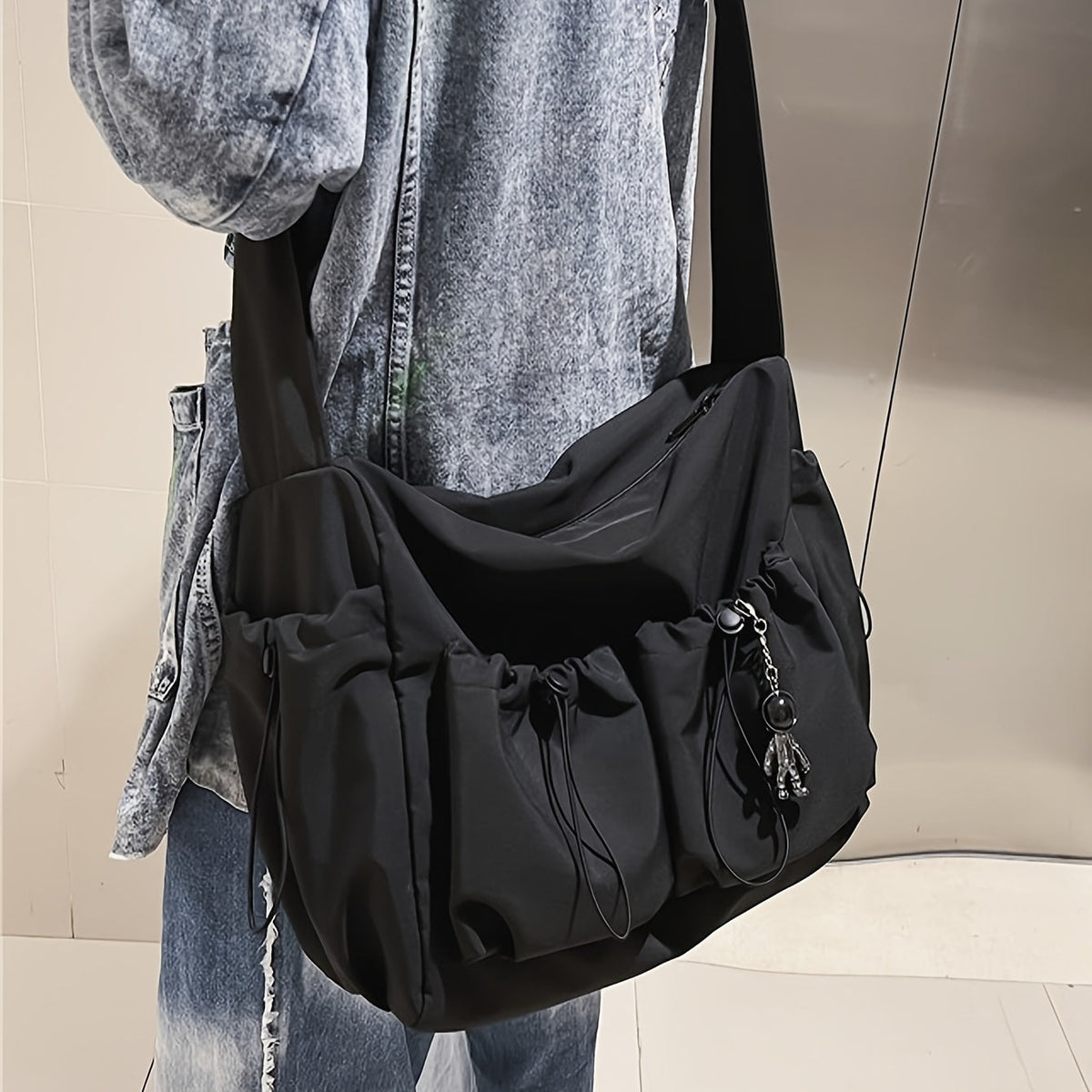UrbanEase Umhängetasche – Kordelzug Schultertasche inklusive großer Kapazität