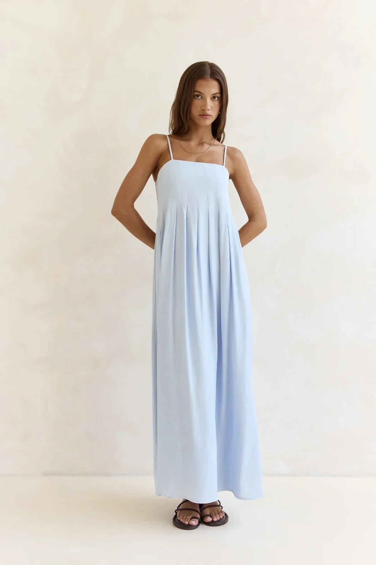 Highrise – Maxikleid mit Falten