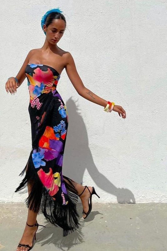 Trägerloses Maxikleid mit Blumenmuster in Schwarz