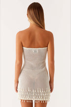 Trägerloses Minikleid mit Strickstruktur
