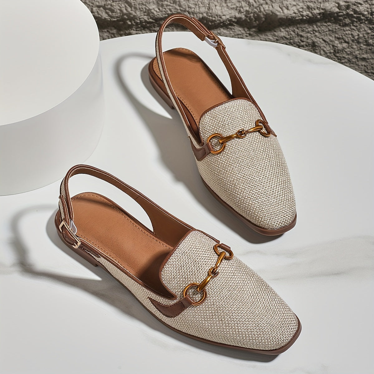 Damen Sandalen mit Metallverschluss – Elegant und Komfortabel mit Quadratzehen