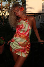 Rückenfreies Kleid mit Neckholder, Blumenmuster und Satinoptik