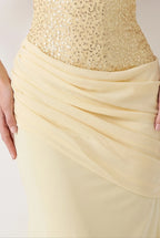 Spitzen-Maxikleid mit Neckholder und Korsett-Schnürung