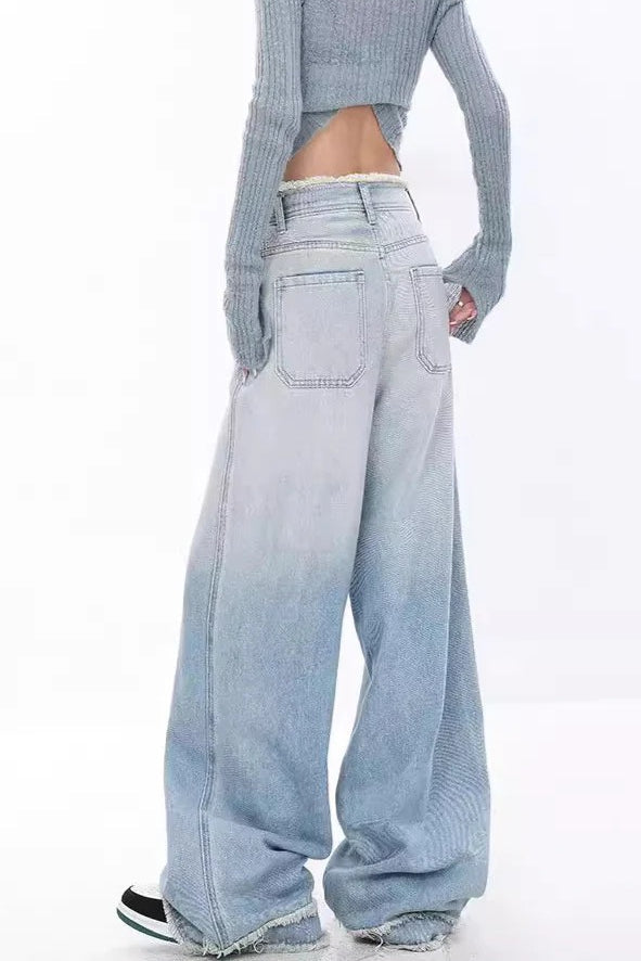 Jeans mit hoher Taille in Blau mit Used-Look