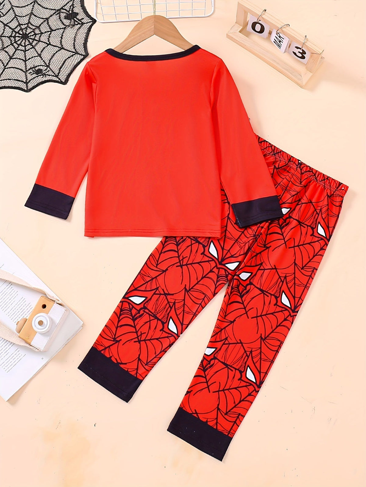 Spider-Man Pyjama Set – Traumhafte Abenteuer für dein Kind