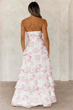 Sunlit – Schulterfreies Maxikleid mit Volants und Blumenmuster
