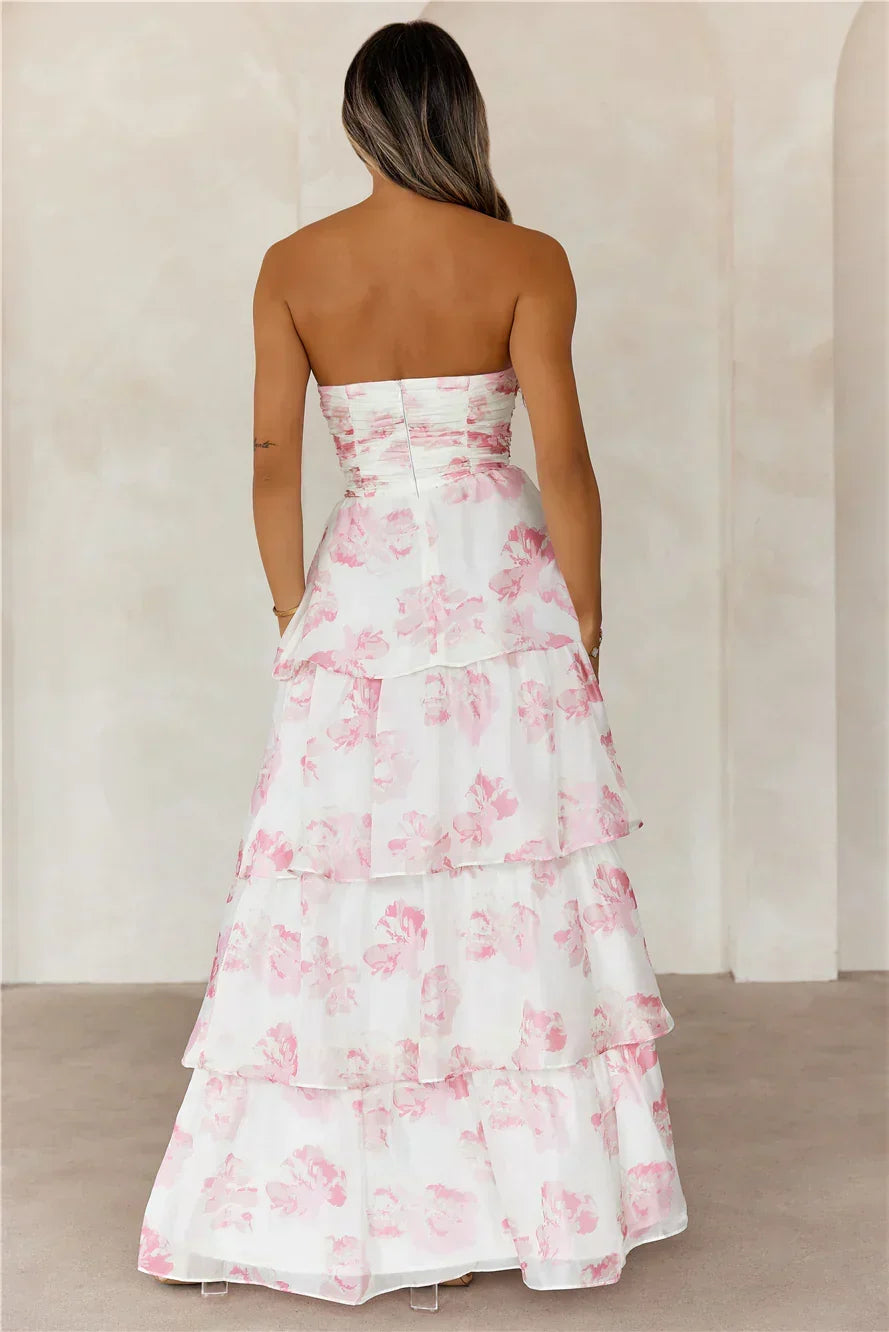 Sunlit – Schulterfreies Maxikleid mit Volants und Blumenmuster