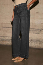 Jeans mit weitem Bein und hoher Taille in Schwarz