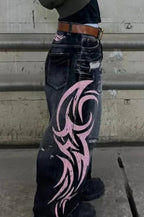 Jeans mit weitem Bein und Druck in Rosa