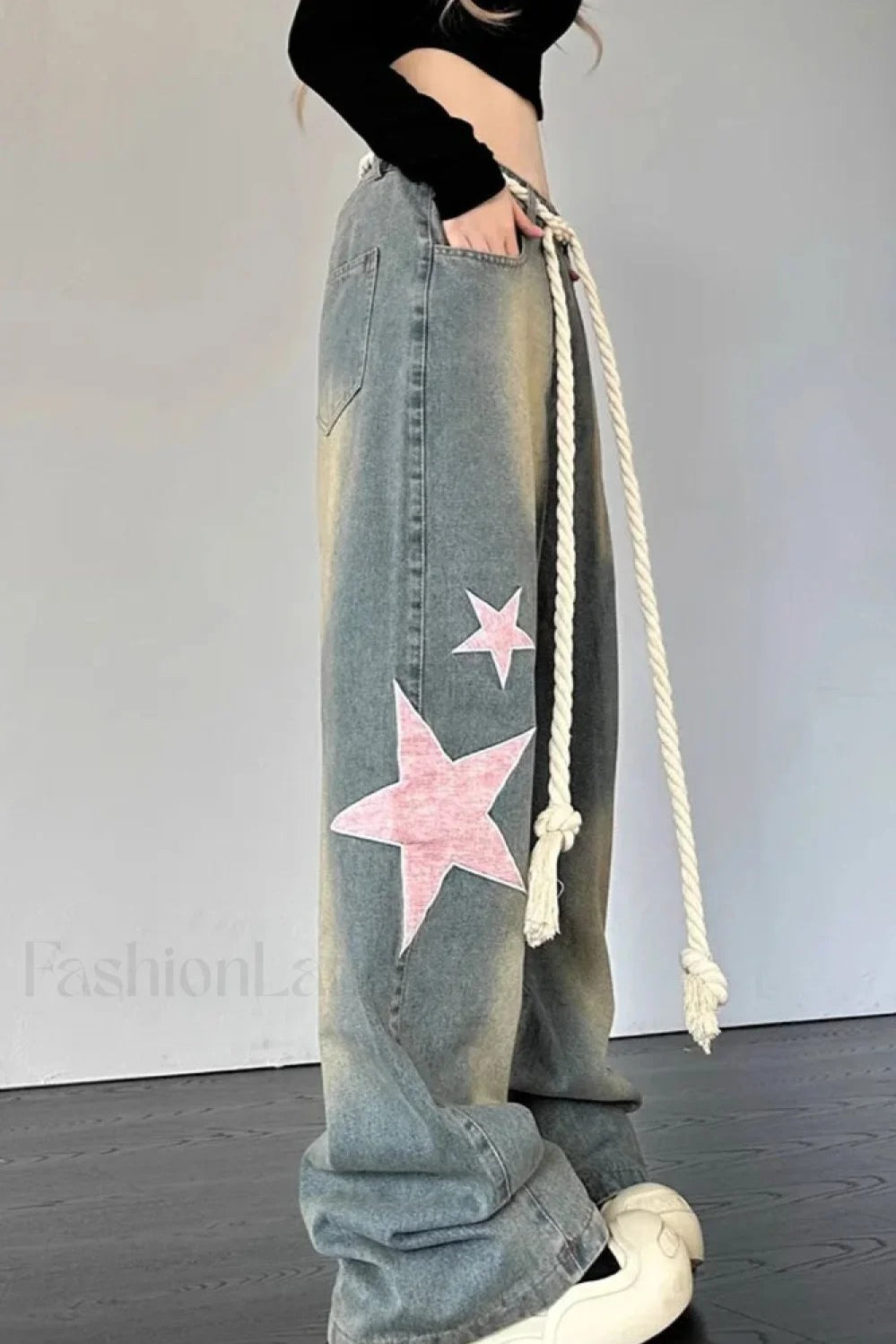 Jeans mit weitem Bein und Patchwork