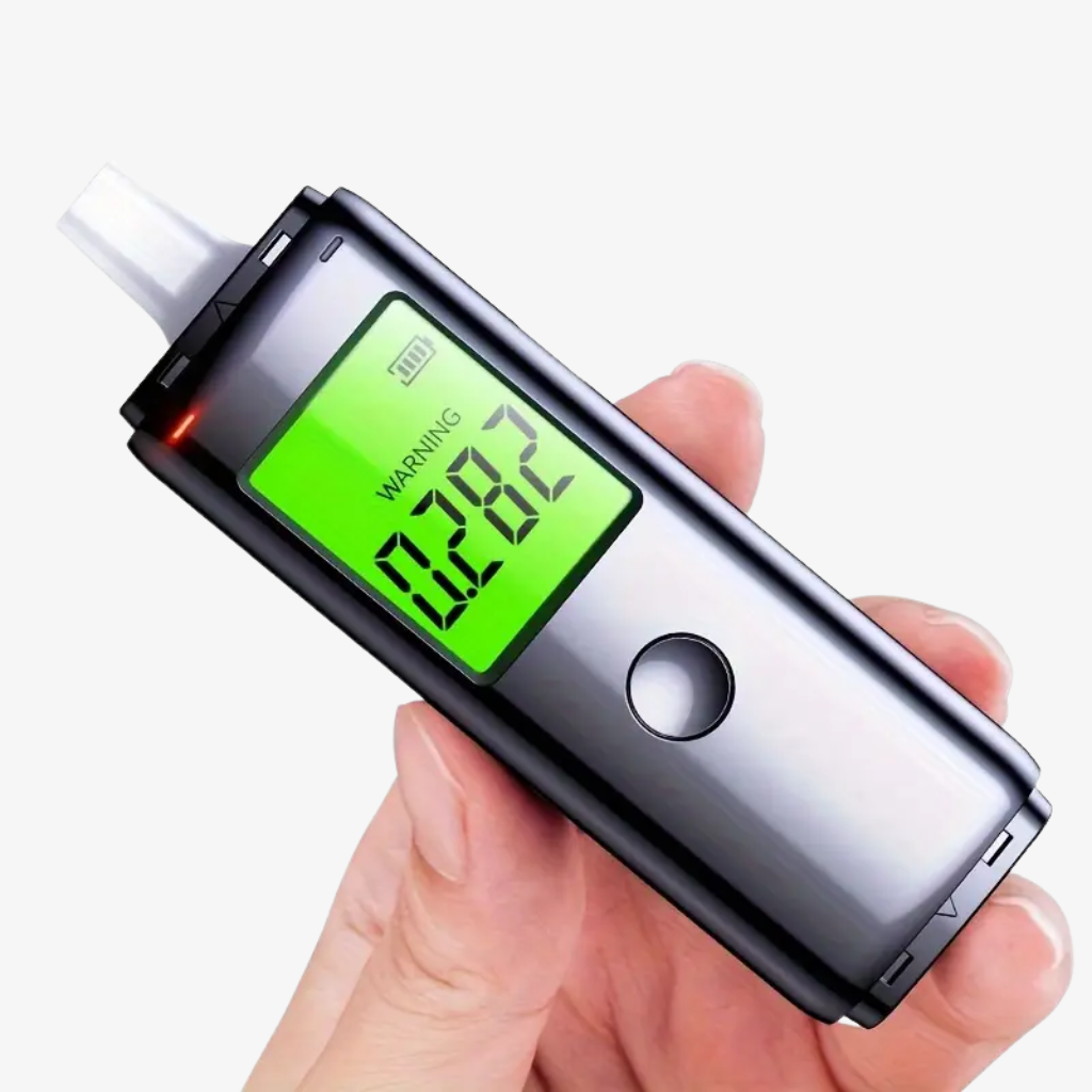 AlcoCheck Elektronischer Alkoholtester – Platzsparend und Aufladbar