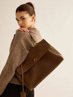 Alltags-Schultertasche mit Überschlag und viel Stauraum
