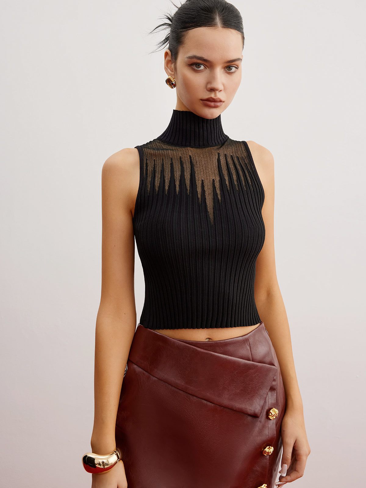 Pullover mit kurzem Schnitt und Netzdetails