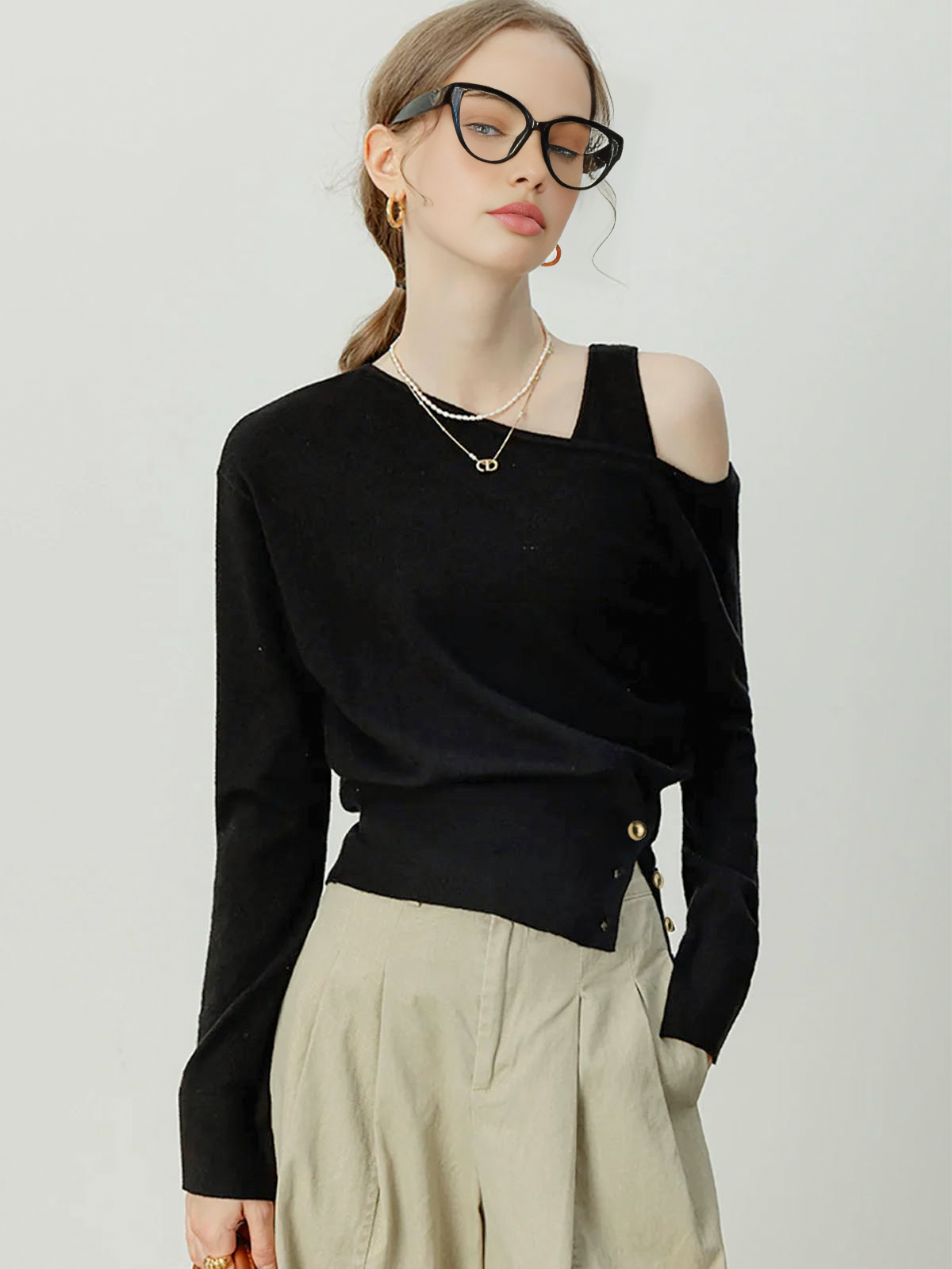 Asymmetrischer Pullover