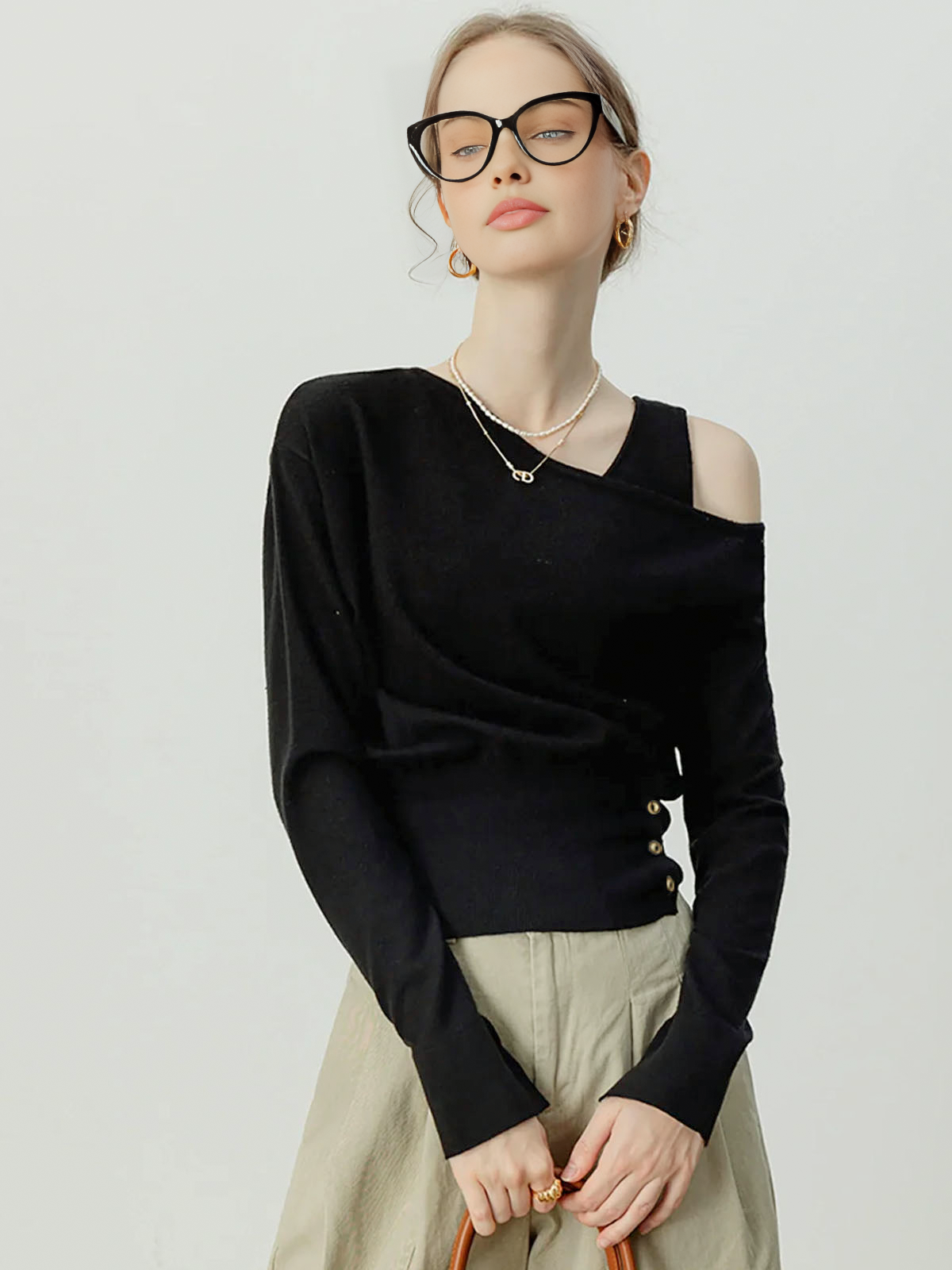 Asymmetrischer Pullover