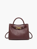 Tasche mit gedrehtem Metallgriff