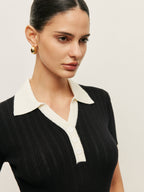 Top mit Knopfdetails und Strickstruktur