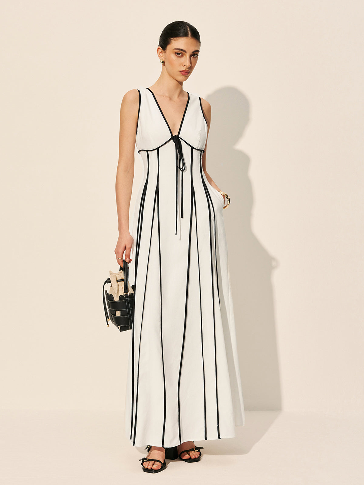 Kleid in Cremeweiß
