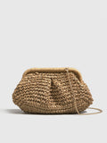 Clutch aus Stroh