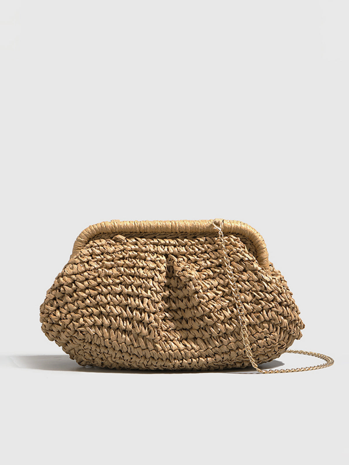 Clutch aus Stroh