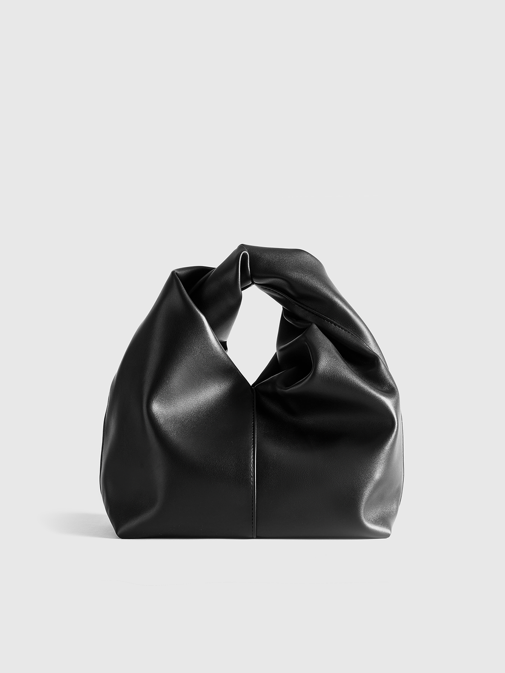 Handtasche in Lederoptik mit Henkel
