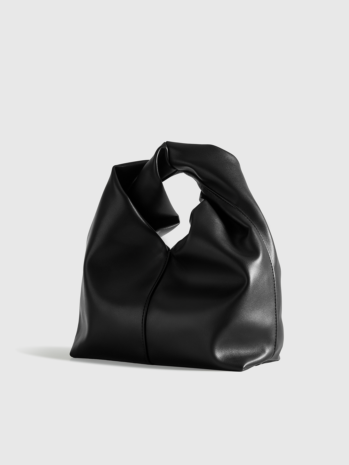 Handtasche in Lederoptik mit Henkel