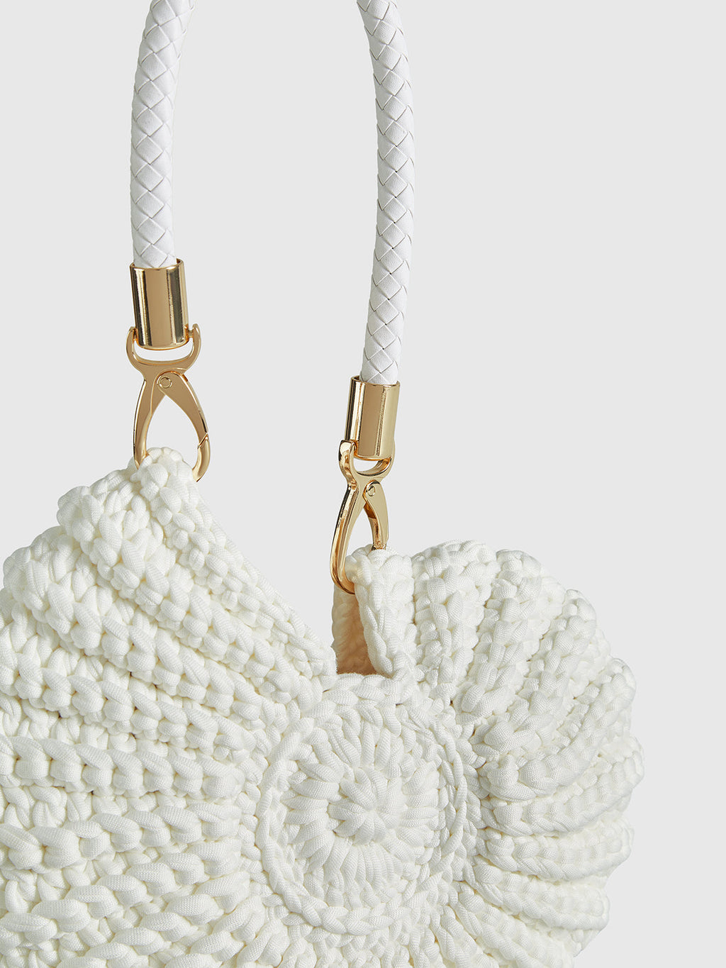 Handtasche in Häkeloptik in Muschelform