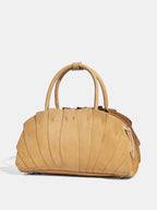 Handtasche mit Henkel und Falten