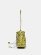 Handtasche in Flechtoptik