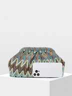 Abend-Clutch mit Zickzack-Muster und Raffung