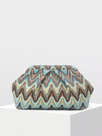 Abend-Clutch mit Zickzack-Muster und Raffung