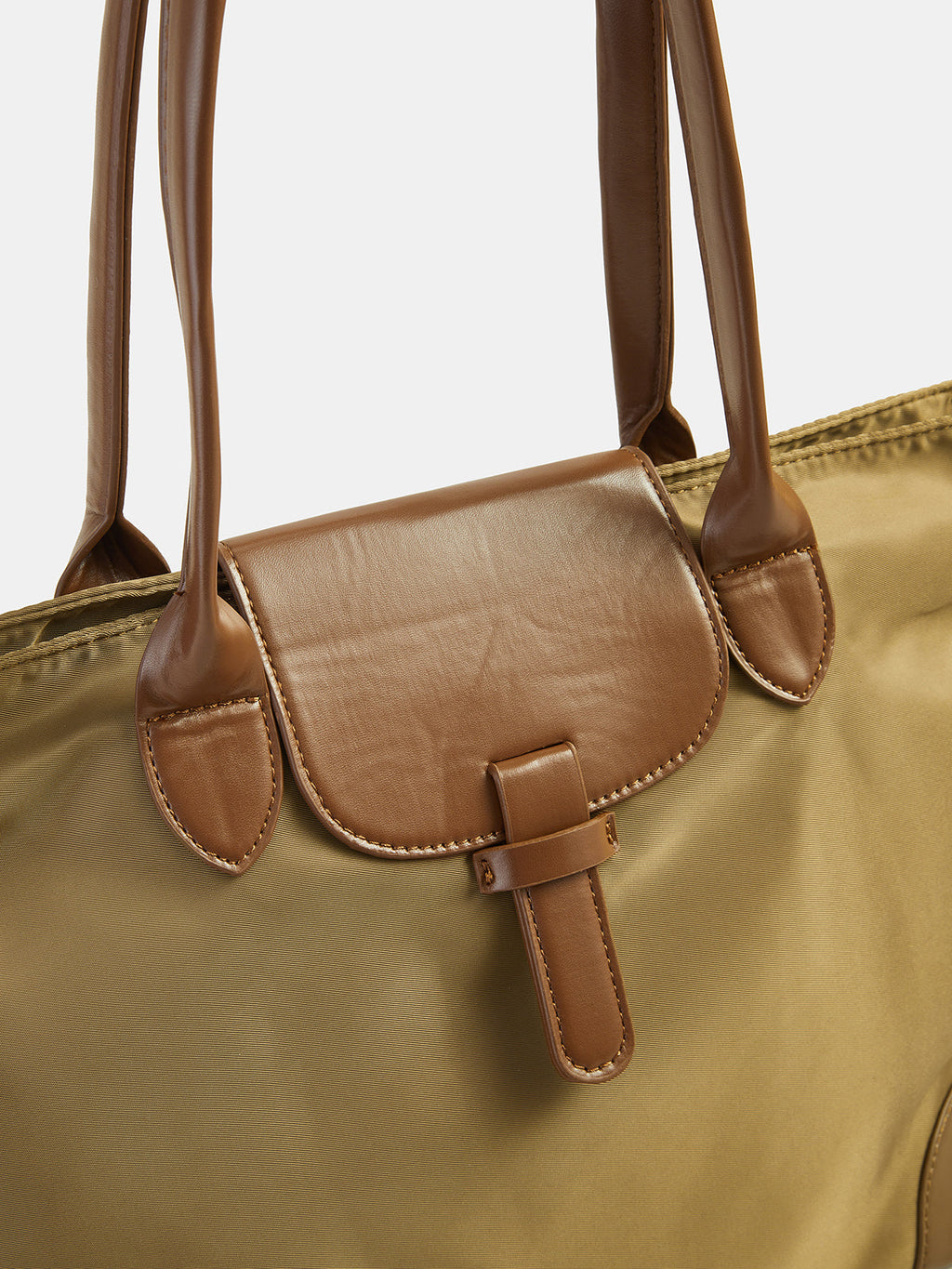 Shopper in Lederoptik – Khaki