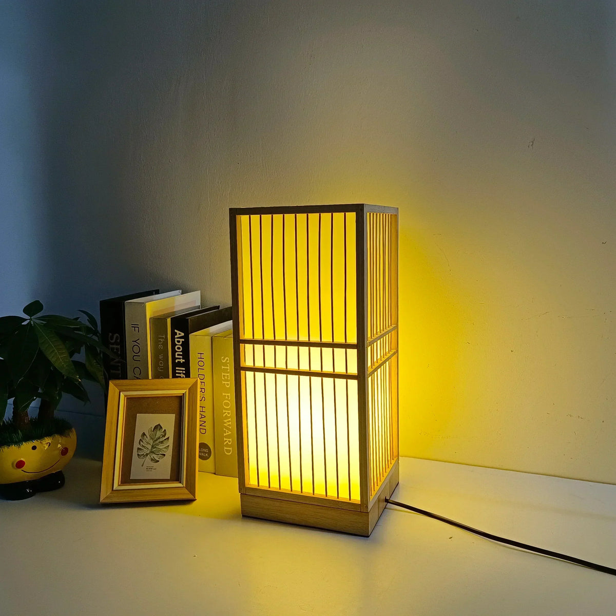 Japanische Tischlampe aus Bambus: Zen-Stil Stimmungsbeleuchtung