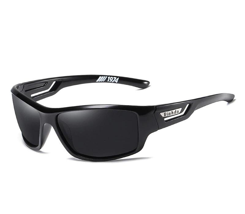 Sportliche Sonnenbrille inklusive Polarisierenden Gläsern – UV400 Schutz für Aktivitäten im Freien