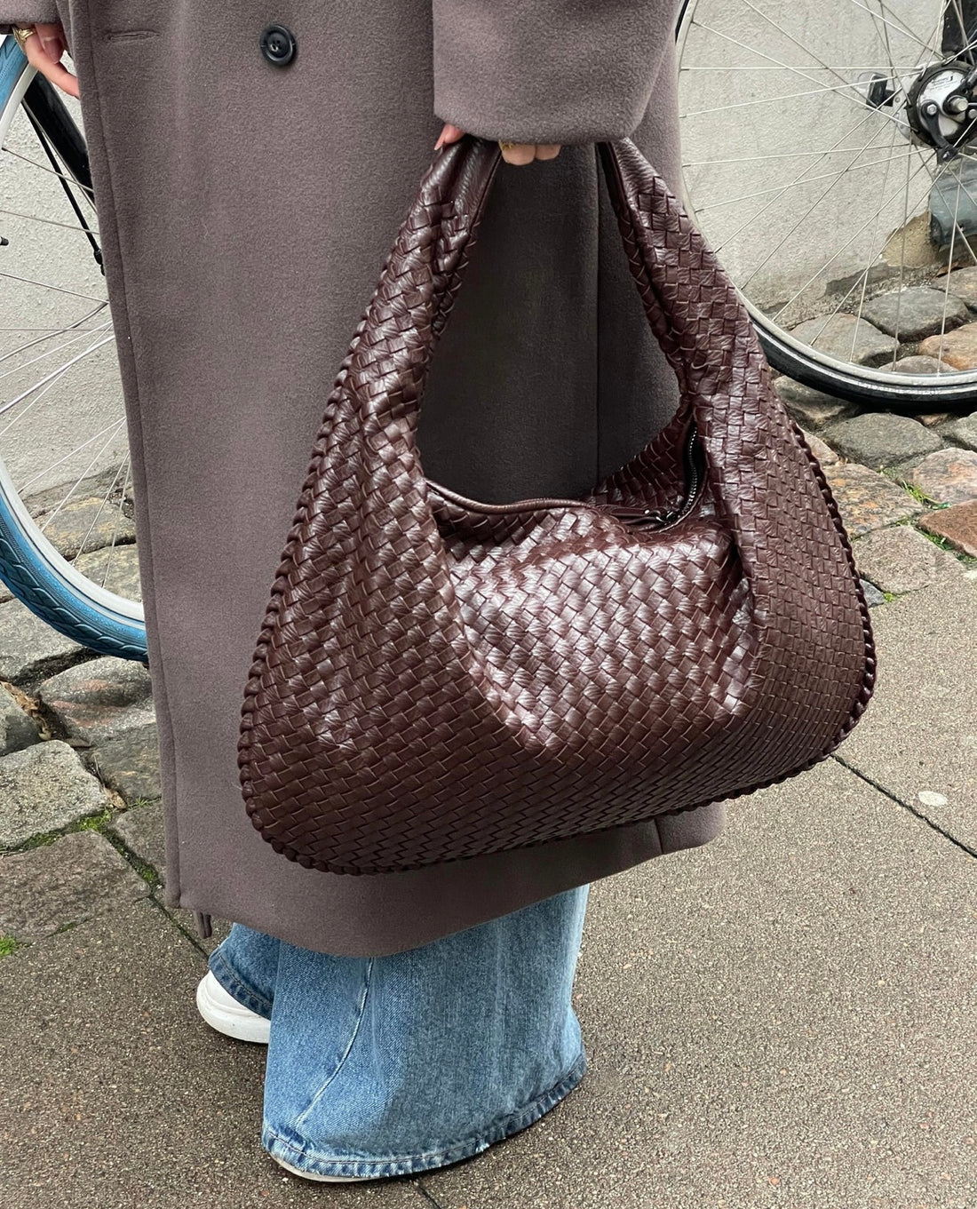 Chic gewebte Schultertasche – Ideal für einen eleganten Look
