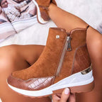 Schuhe mit Reißverschluss und Plateau