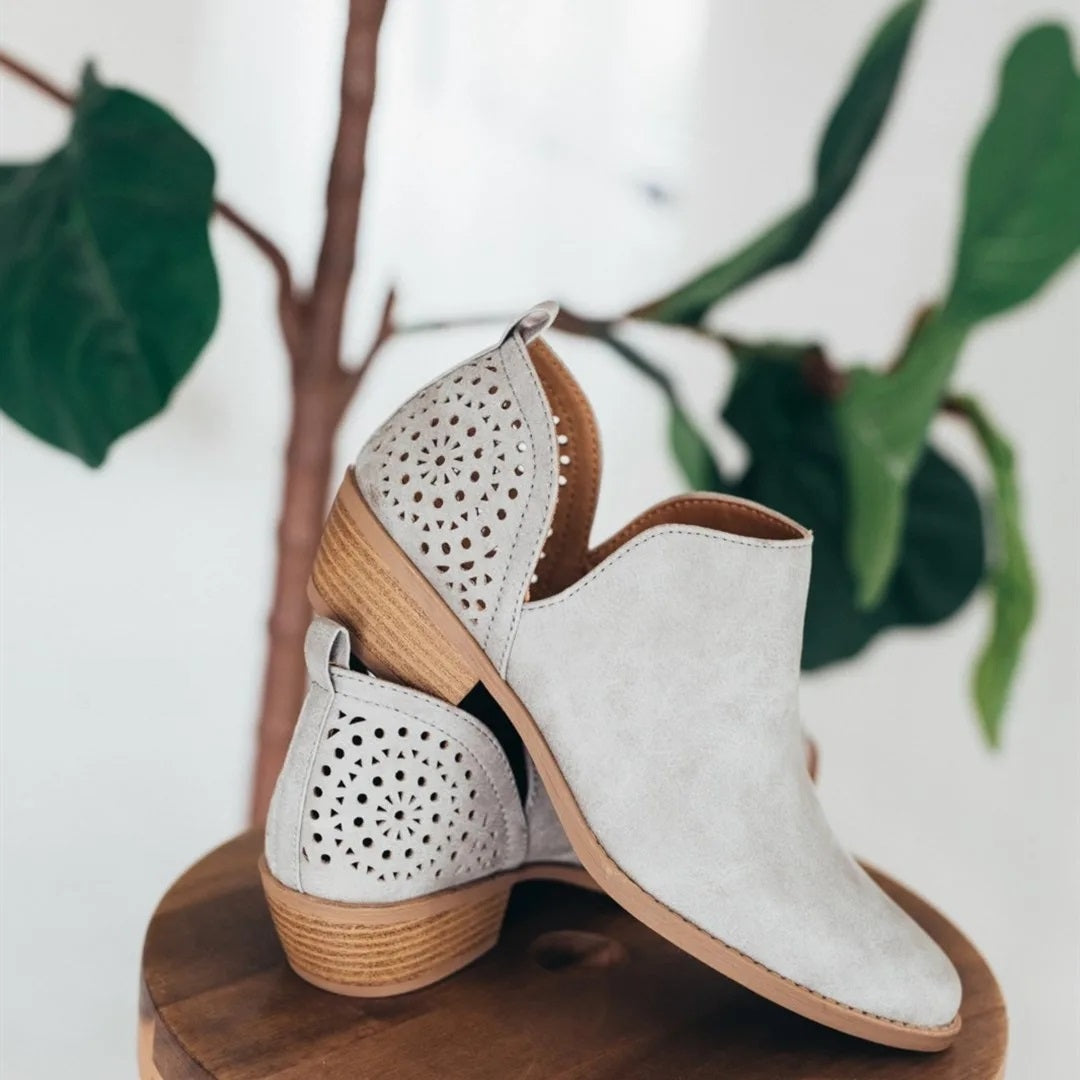 Stiefel im Vintage-Look mit hohem Absatz