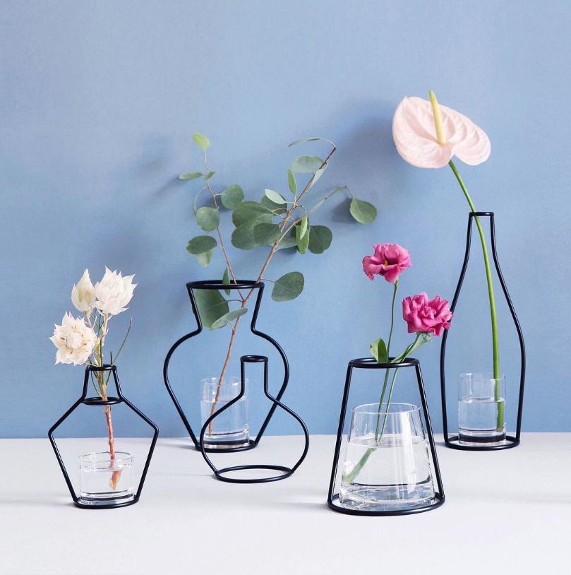Schwebende Eleganz Vasen – Kunstvolle Blumenrahmen für moderne Räume