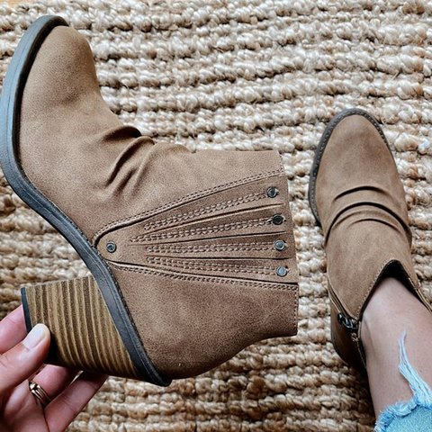 Stiefeletten mit Reißverschluss und Blockabsatz