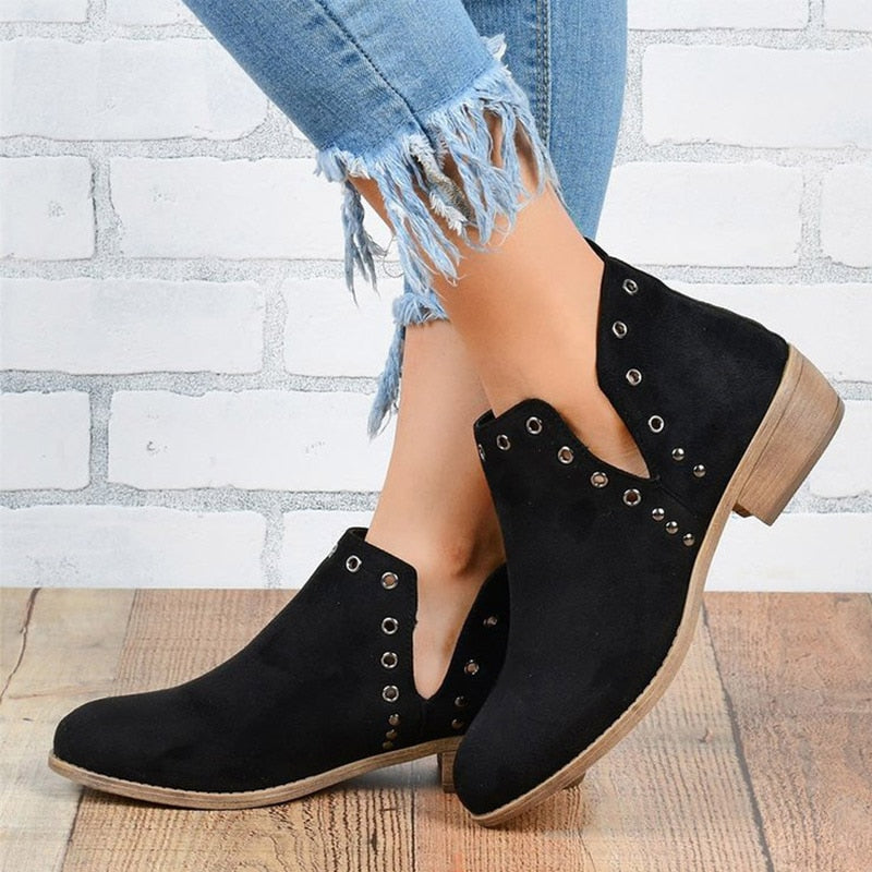 Stiefeletten mit spitzer Zehenpartie
