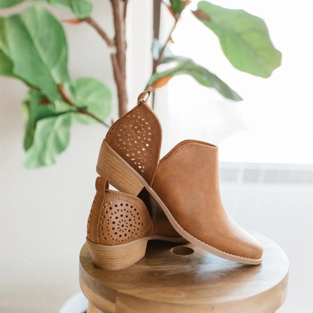 Stiefel im Vintage-Look mit hohem Absatz