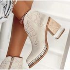Stiefeletten im Vintage-Look mit Nieten, Stickerei und Blockabsatz