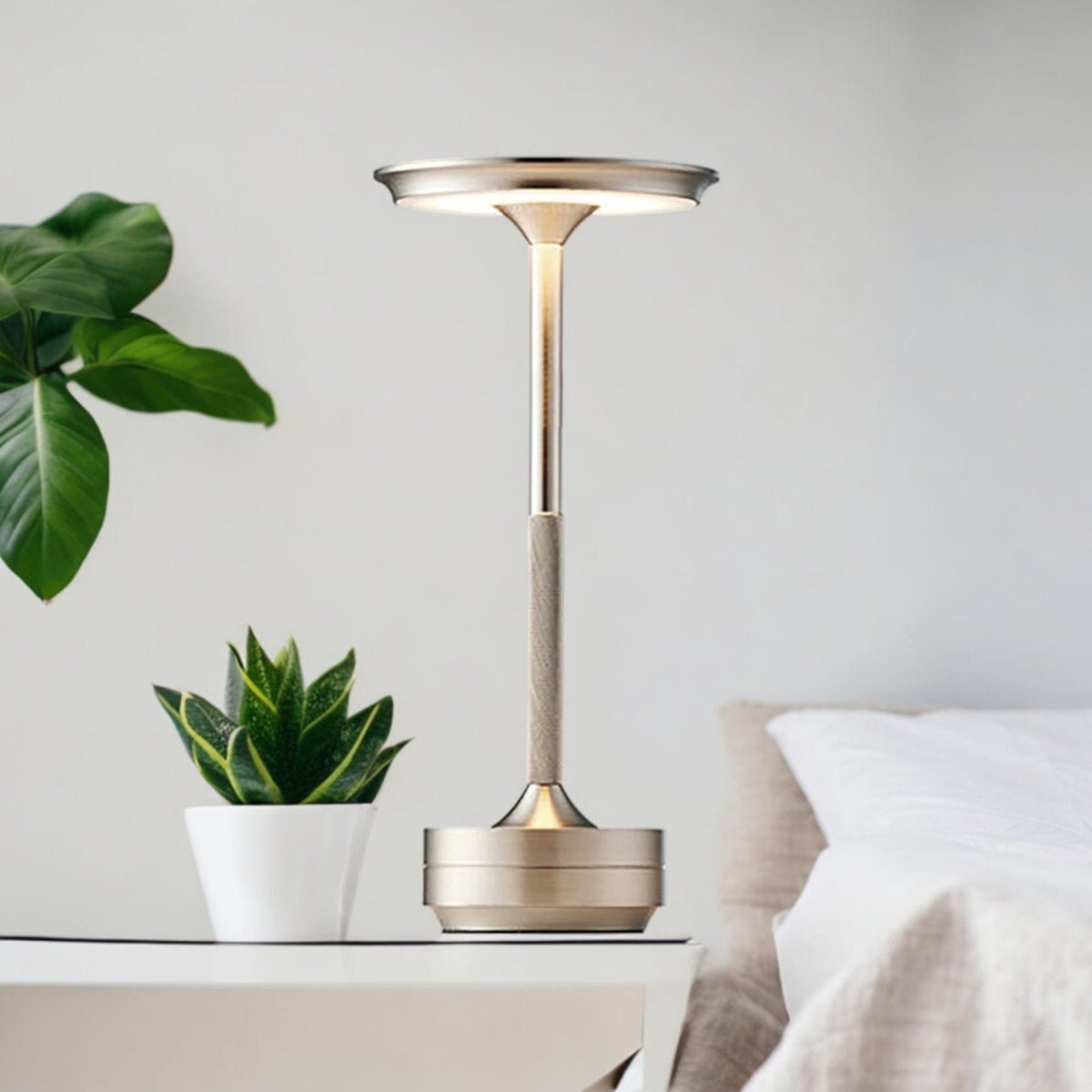 Aura Luxe Tischlampe – Modernes Design mit Warmem sowie Einstellbarem Licht